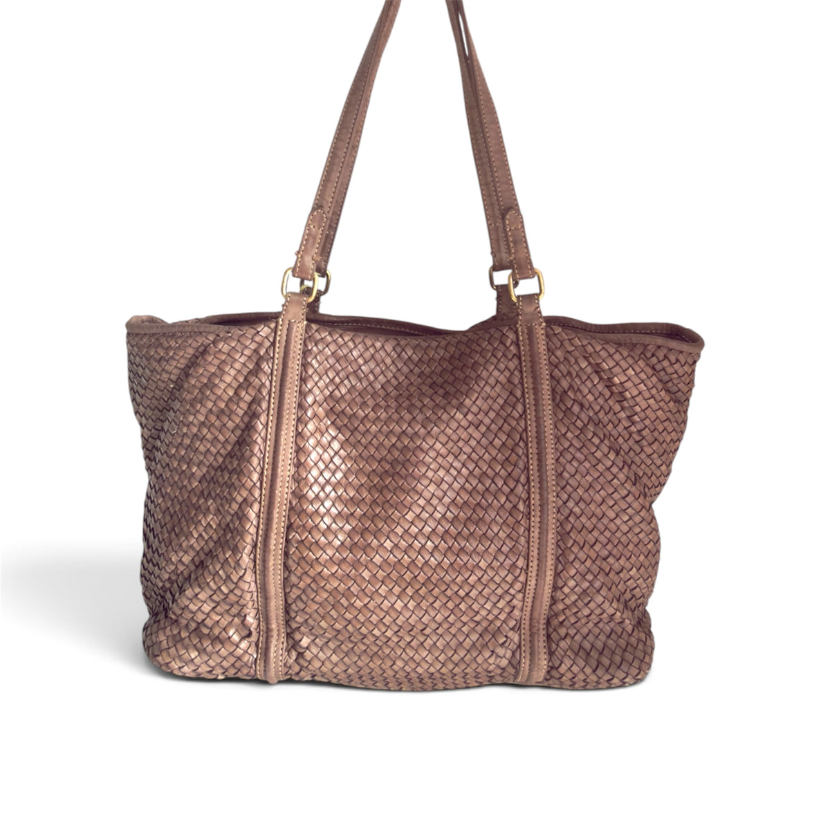 Leather handbag inspired by classic Italian brands