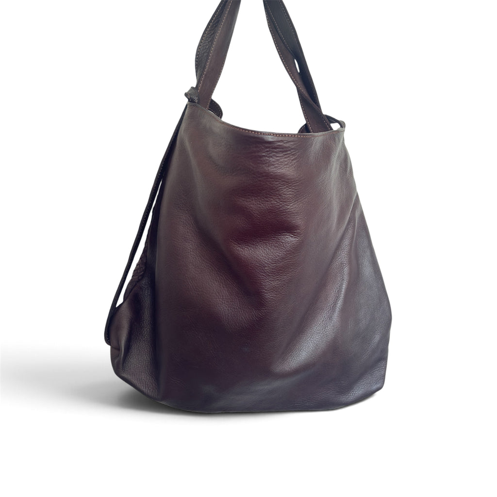 Italian leather handbag in soft tan leather