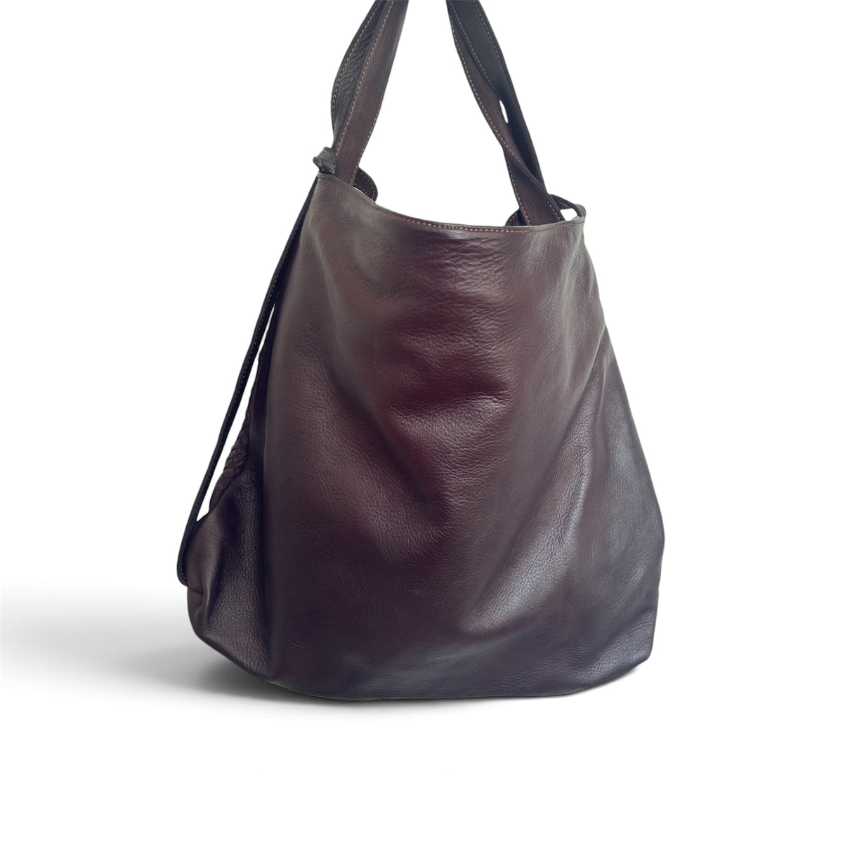 Italian leather handbag in soft tan leather